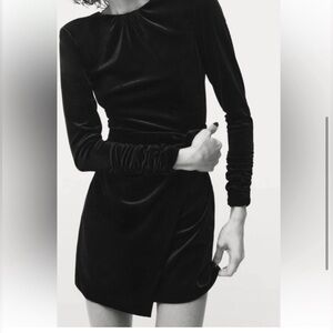 Zara Black Long Sleeve Velvet Dress